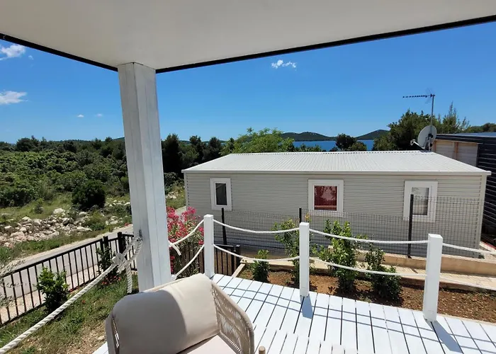 The Sea View With Pool